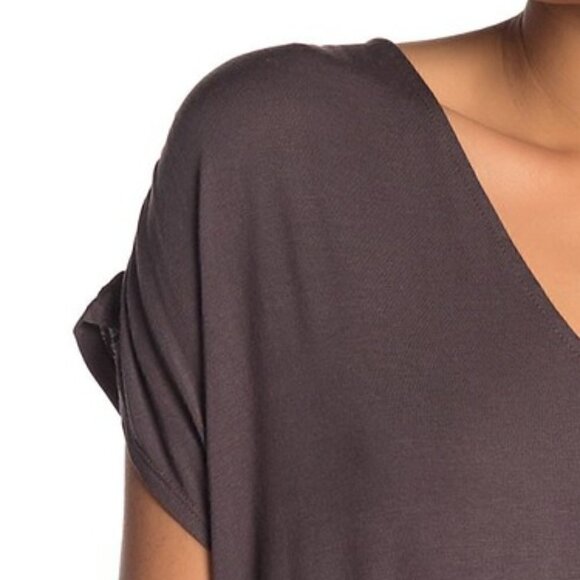 H By Bordeaux Ruched V-Neck T-Shirt - Picture 2 of 11